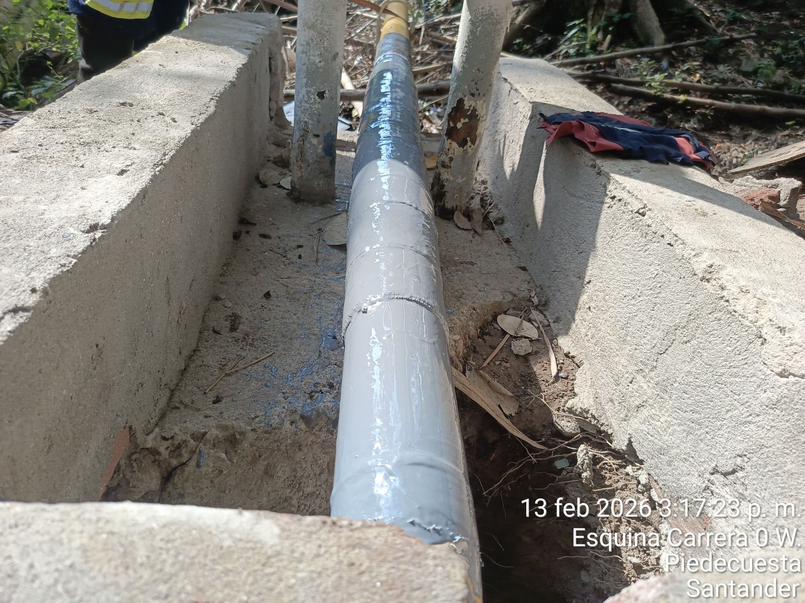 IMAGEN: Refuerzo no metálico FRP 4